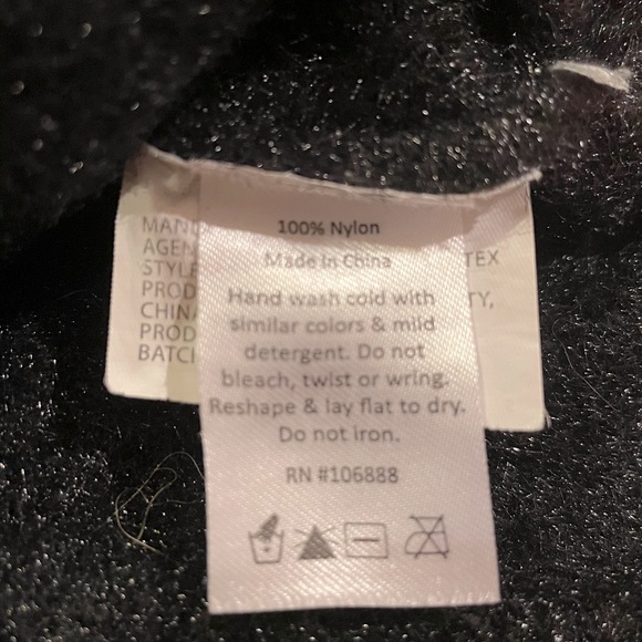 Girl’s Libby Sweater with Heart Graphic- Appaman - Picture 4 of 5